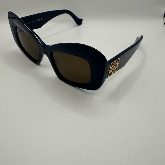 LOEWE Anagram 51MM Butterfly Sunglasses New Floor Sample - Picture 2 of 13